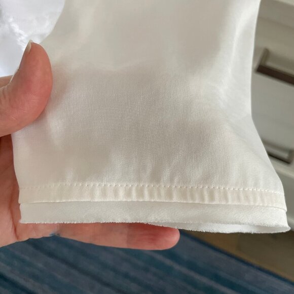 BCBGMaxAzria Erid Gardenia VNeck Lace Cover Up Adjustable Sleeve Cream Sz XS - Picture 6 of 16